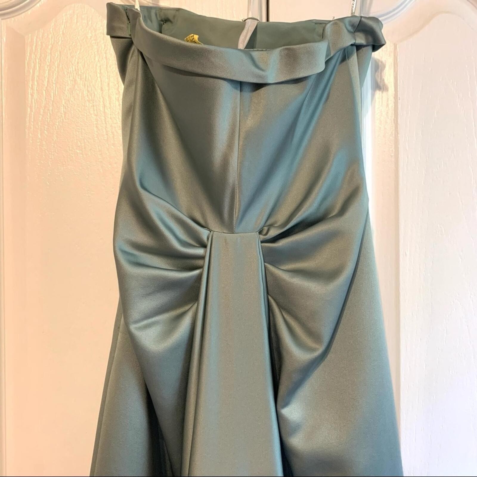 DAVID’S BRIDAL Dusty Sage Green Strapless Sweetheart Neck A-Line Gown With Train
