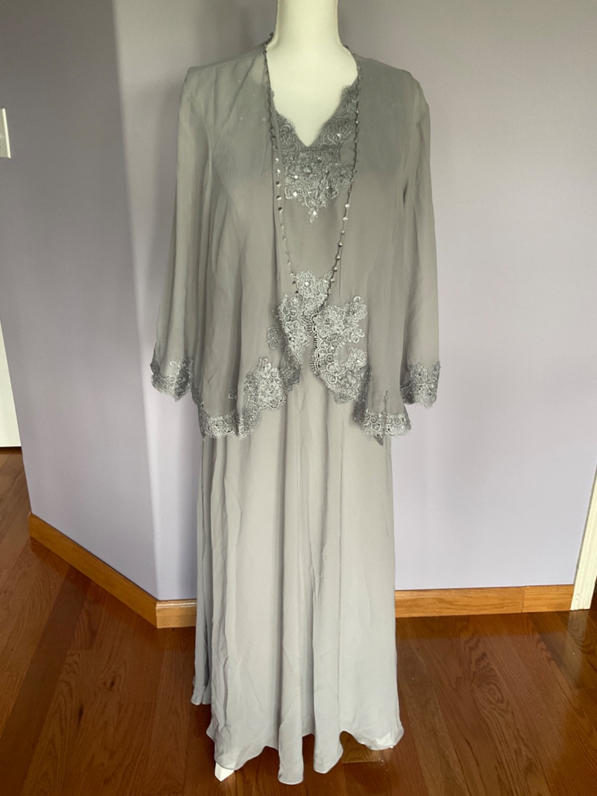 Geforsp Women’s gray Sequin Lace Up Corset Mermaid Prom Gown Dress Size 6 NWT