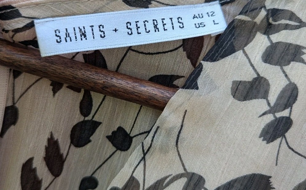Saints + Secrets Ruffle Mini Dress Floral Print Cream/ Black Size Large **Flawed