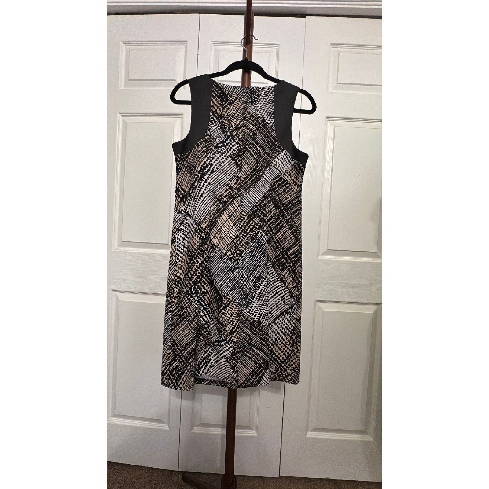 AB Studio size 8 poly spandex blend shift dress