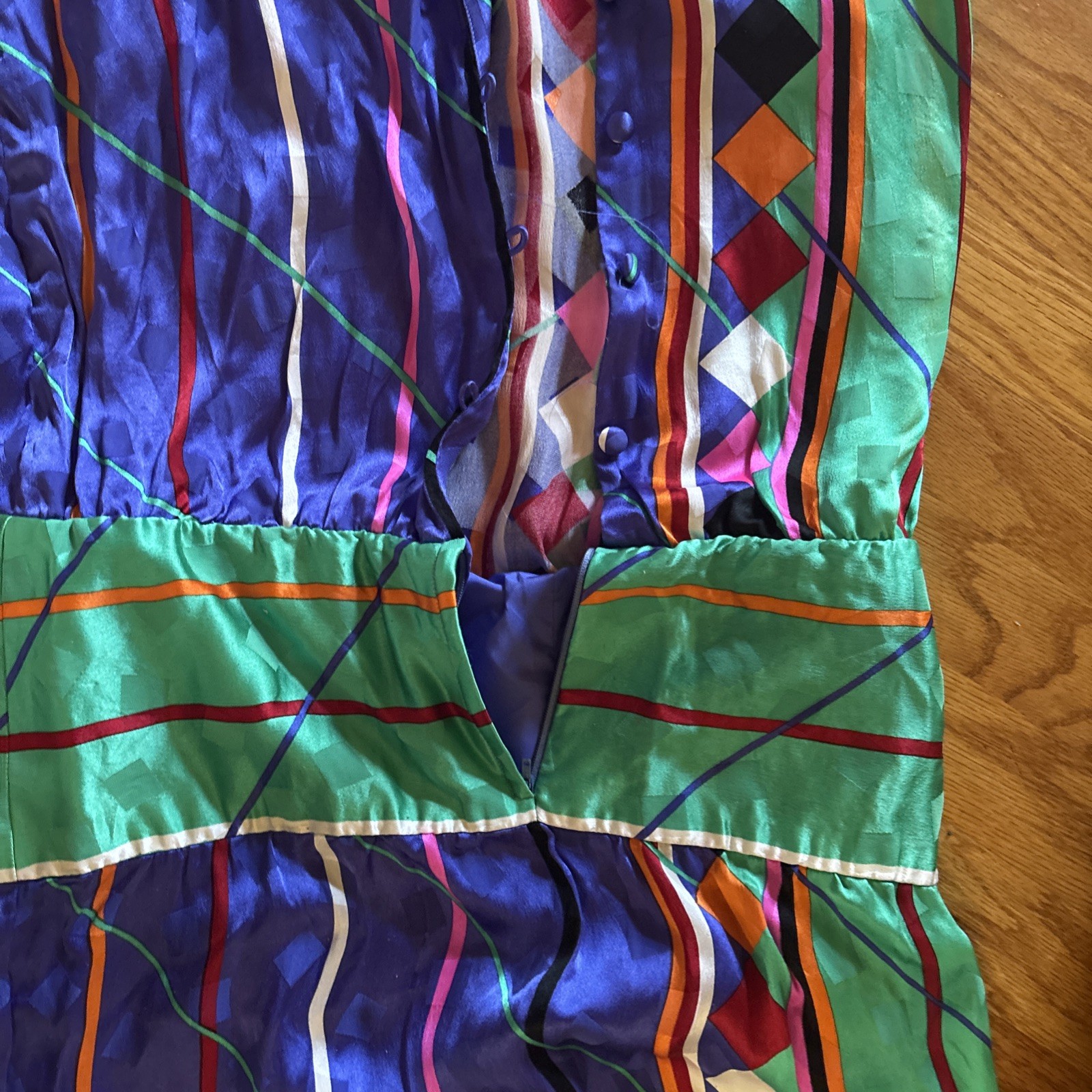 VINTAGE JOAN LESLIE GEOMETRIC PATTERN 80s 100% SILK