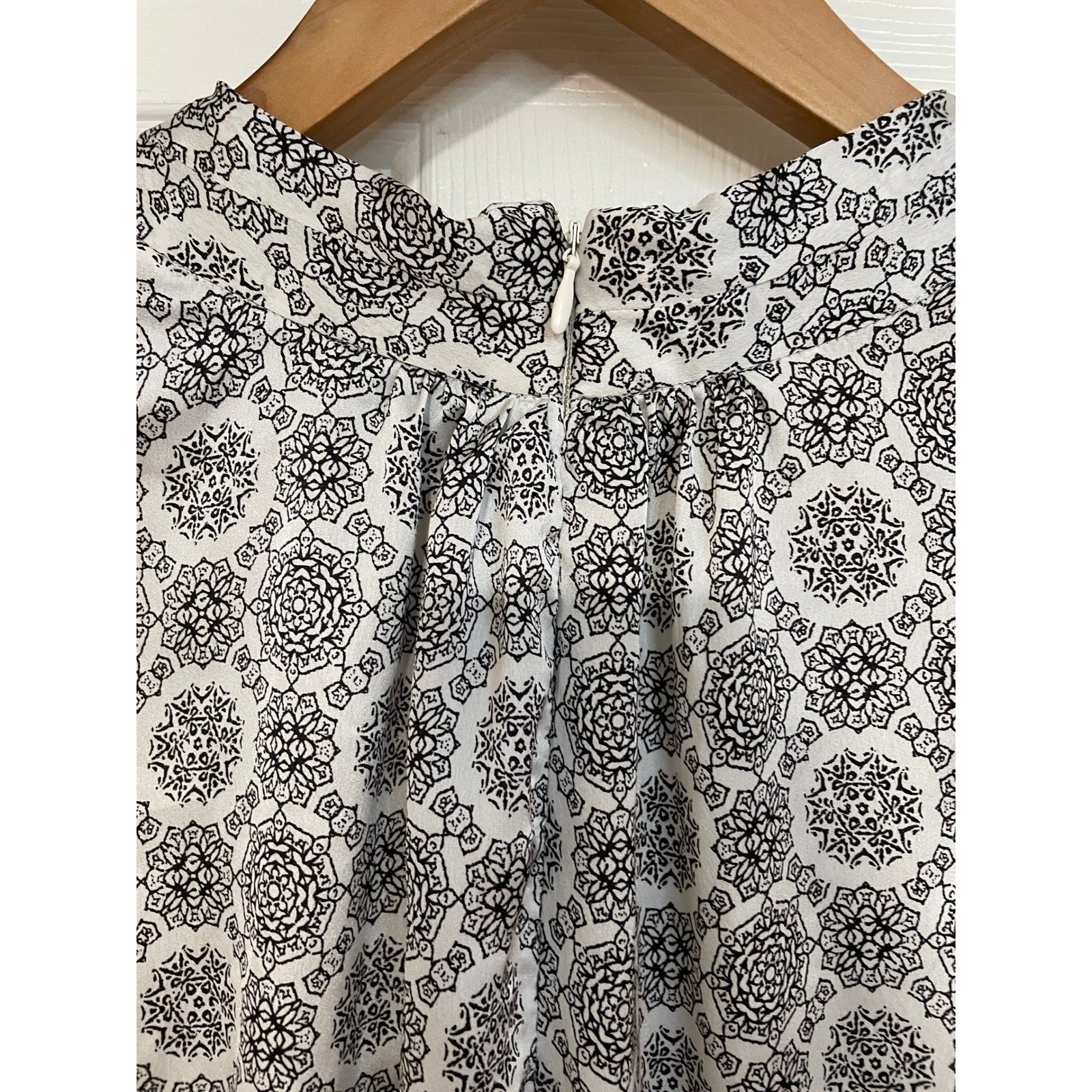 Peter Som Sleeveless Graphic Print Shift Dress Black White L Chic Resort Travel