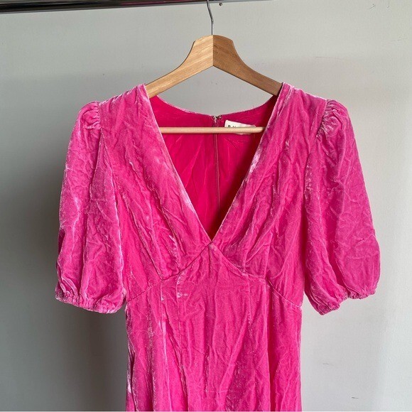 $565 NWT Rhode Pink Ester V-Neck Puff Sleeve Velvet Dress in Jaipur Sz 0