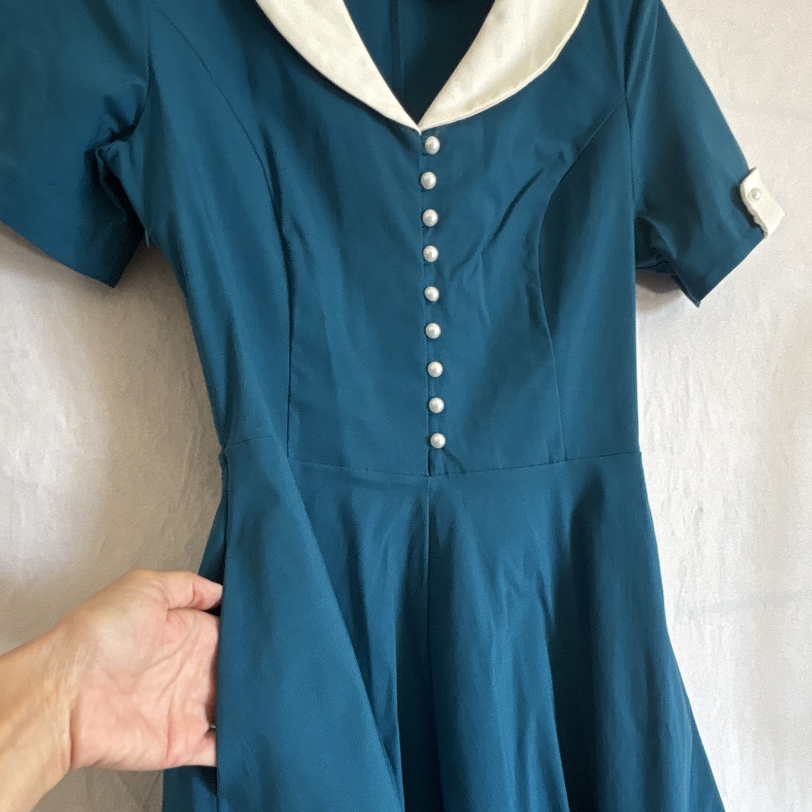 Gown Town Blue & White V-Neck Fit & Flare Button Front Knit Dress Size M