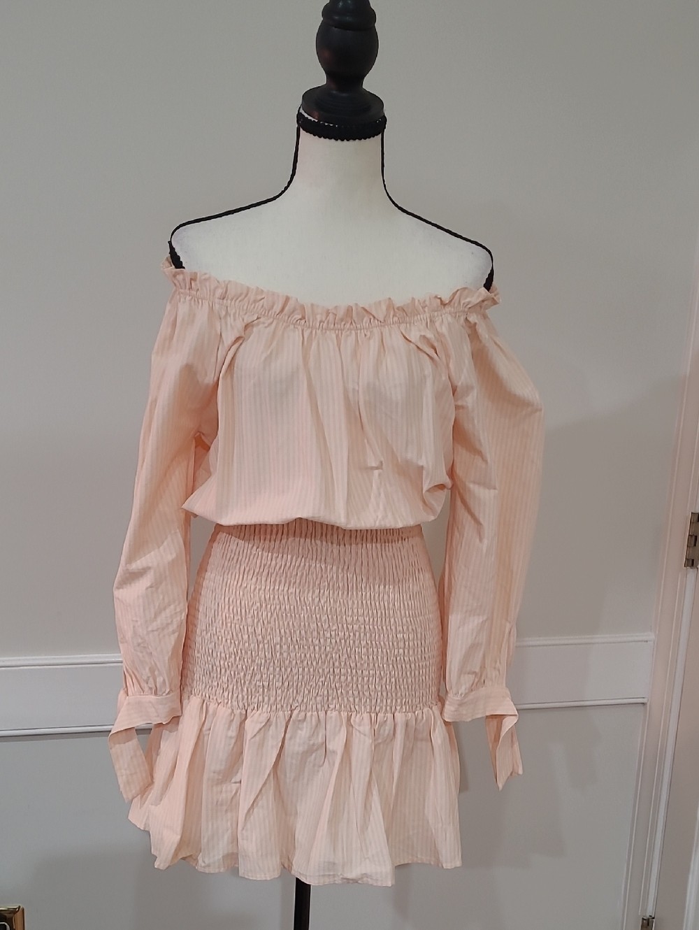 LaLavon Off-Shoulder Peach Smocked Mini Dress – Size L