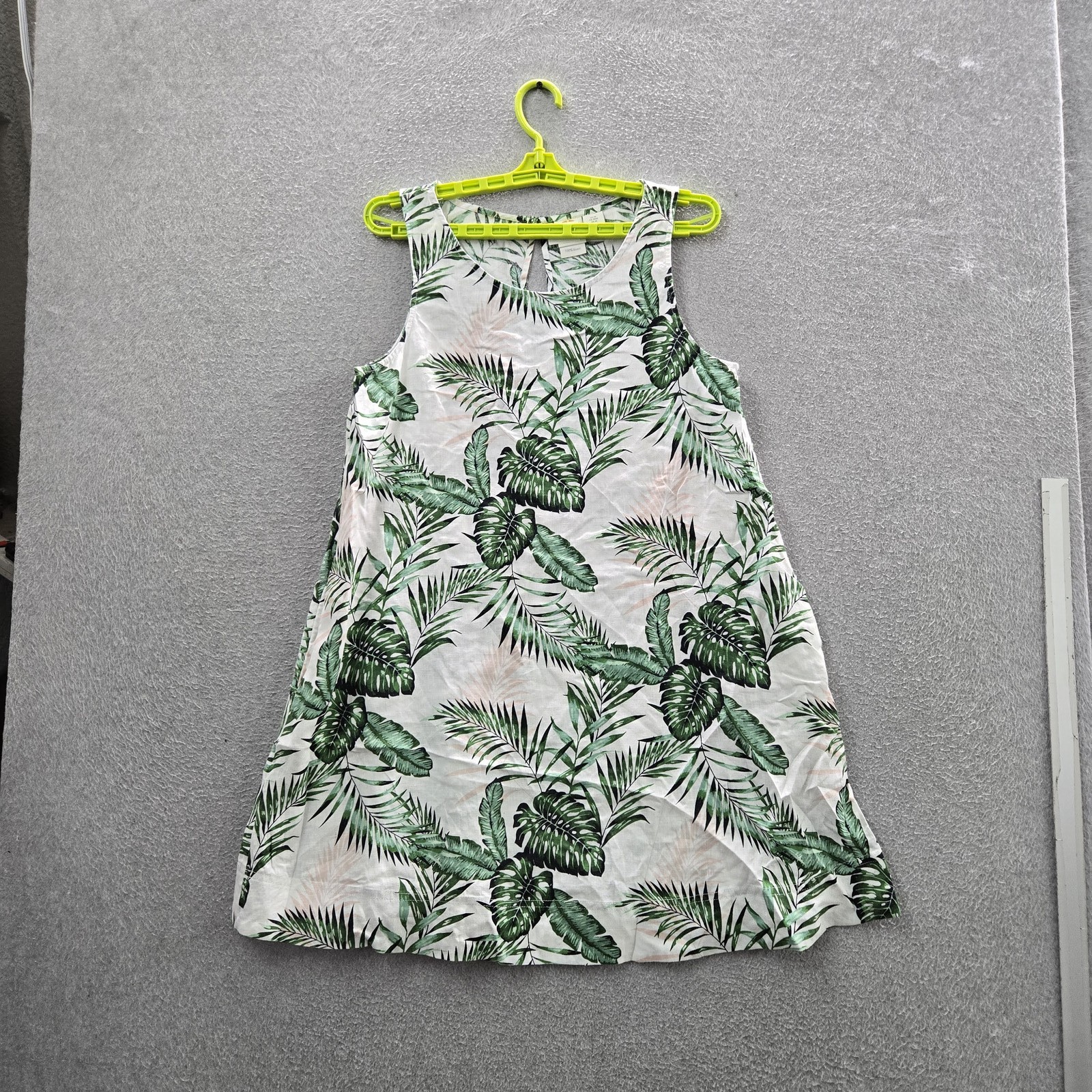 C&C California Women Dress M White Linen Floral Shift Coastal Beachy Cottagecore