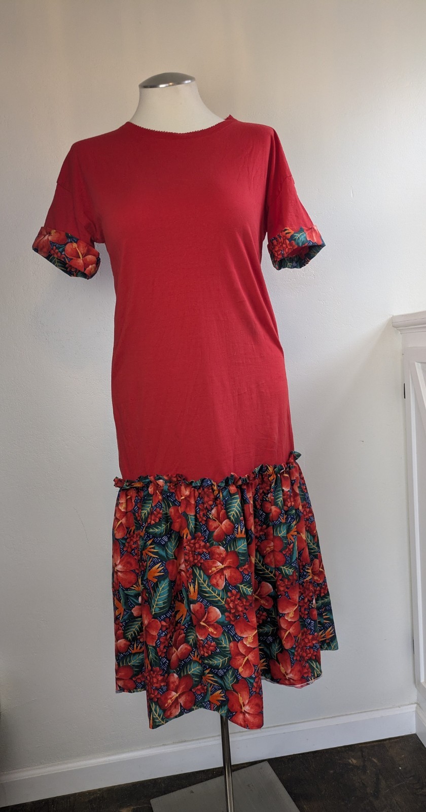 Women’s Long Hawaiian Moon Dance Dress Red Floral Large See Notes