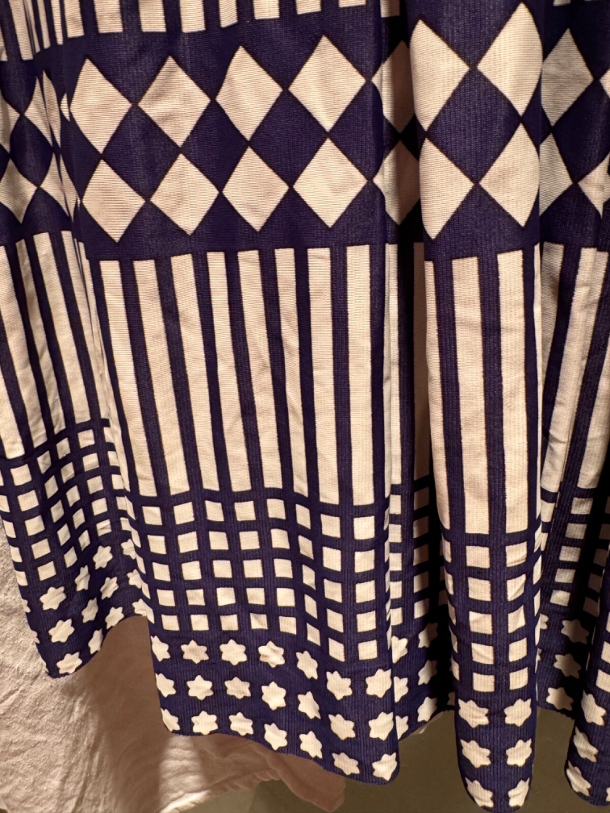 SIZE MEDIUM Navy/White Sheath Full Midi Button Up Geometric Pleated Skirt