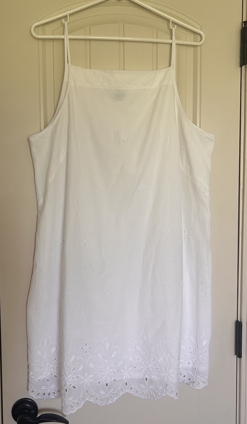 Old Navy White Eyelet Embroidered Square Neck Shift Dress Short Sleeveless L