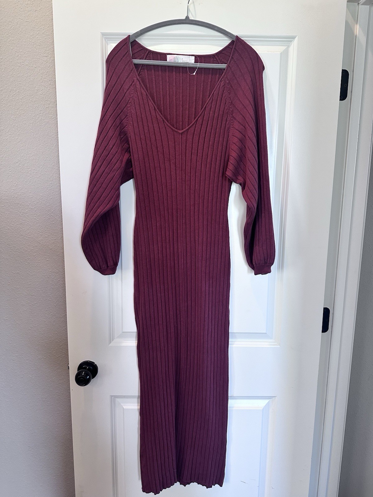 Free People Burgundy Ribbed Knit V-Neck Balloon Sleeve Midi Sweater Dress S