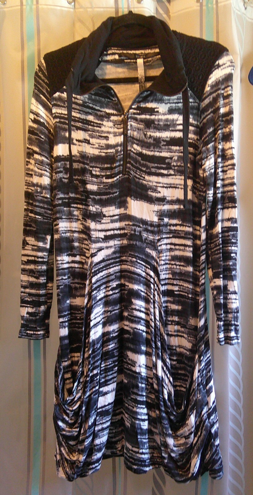 New KENSIE Sporty 1/4 Zip Tie-Dye Kangaroo Pocket Buttery-Soft DRESS Woman S (6)