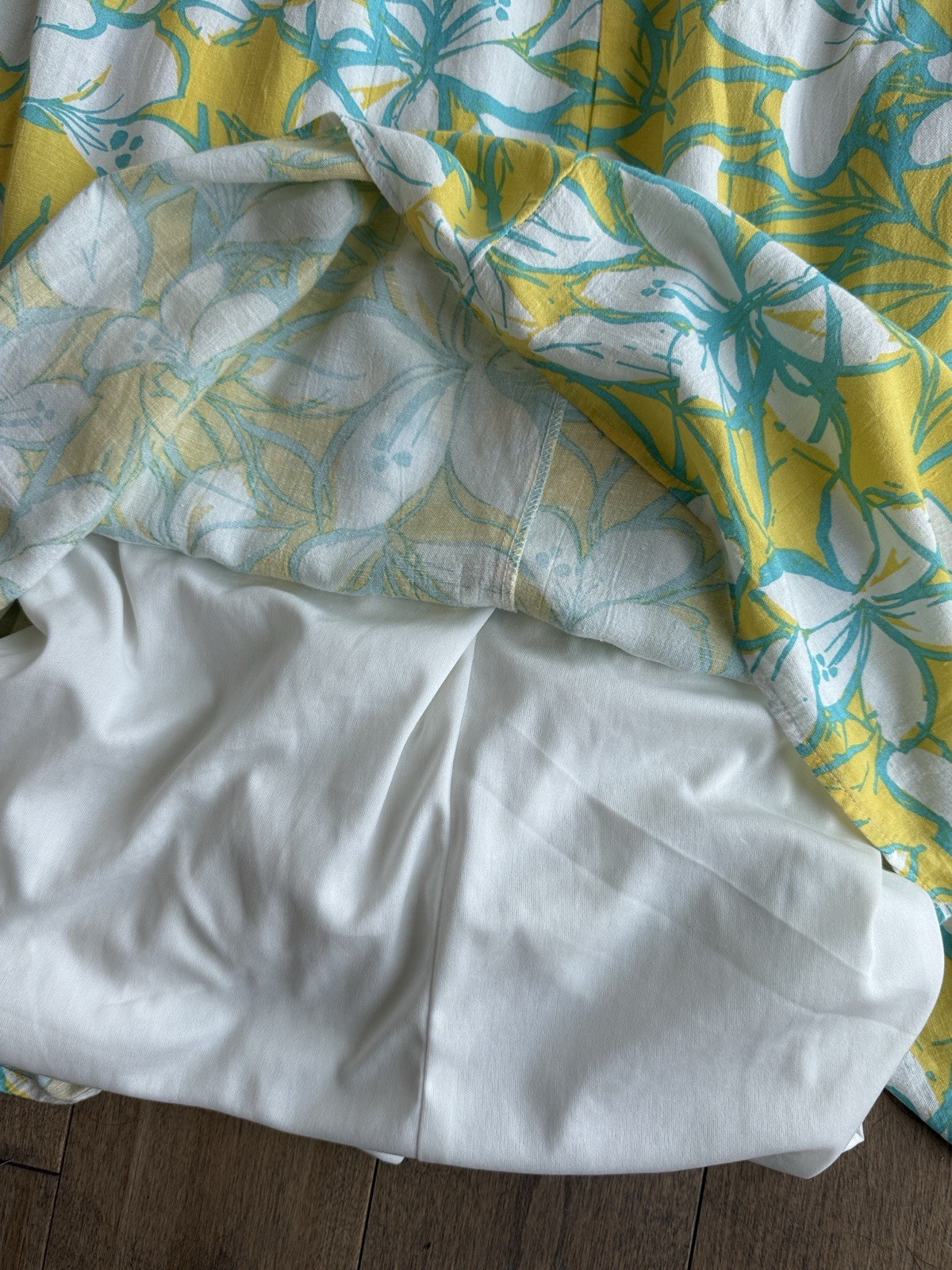 Sincerely Jules Yellow, White & Teal Floral Spaghetti Strap Midi Sundress Small