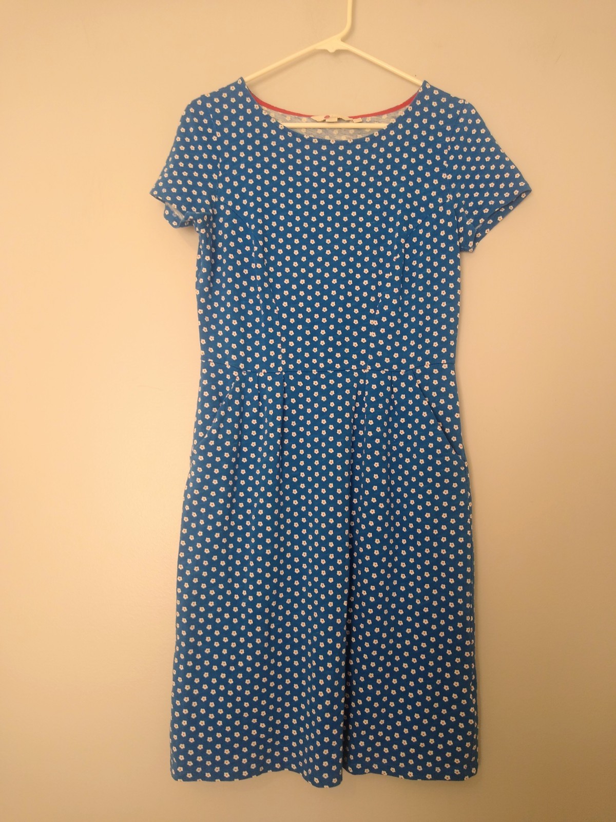 Boden Phoebe Jersey Dress 6R Blue Daisy Semi Fitted Shape Pockets Knee Length
