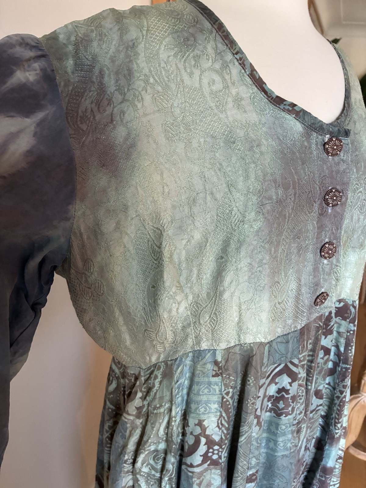 URU St. Rrik 100% Silk Rayon Dyed Artsy Boho Lagenlook Maxi Art Wear Dress M/L