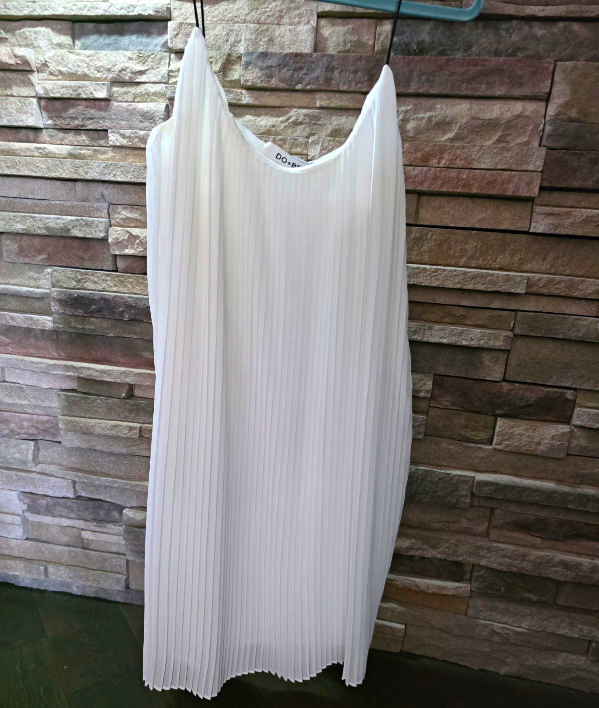 Do+Be White Pleated Strappy Sleeveless Scoop Neck Slip Midi Dress Size S