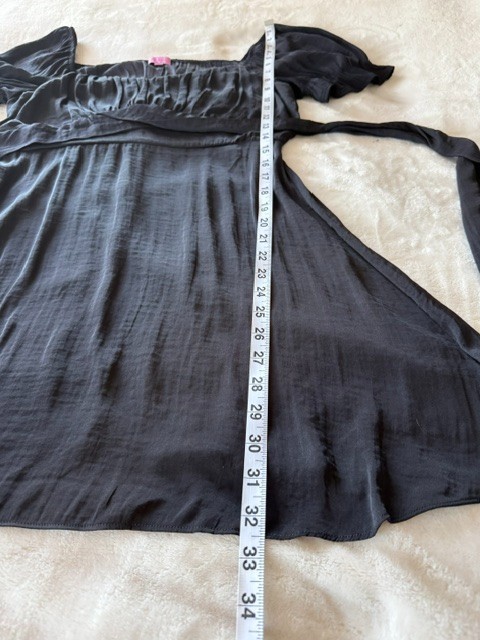 mi ami for francesca’s Black Ruffle Sleeve A-Line Dress Scoop Neck Size L