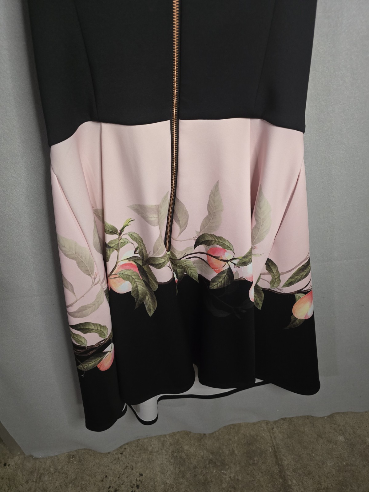 Ted Baker Tekeya Peach Blossom Off Shoulder Dress Pink Black Size 4 US 10 Skater