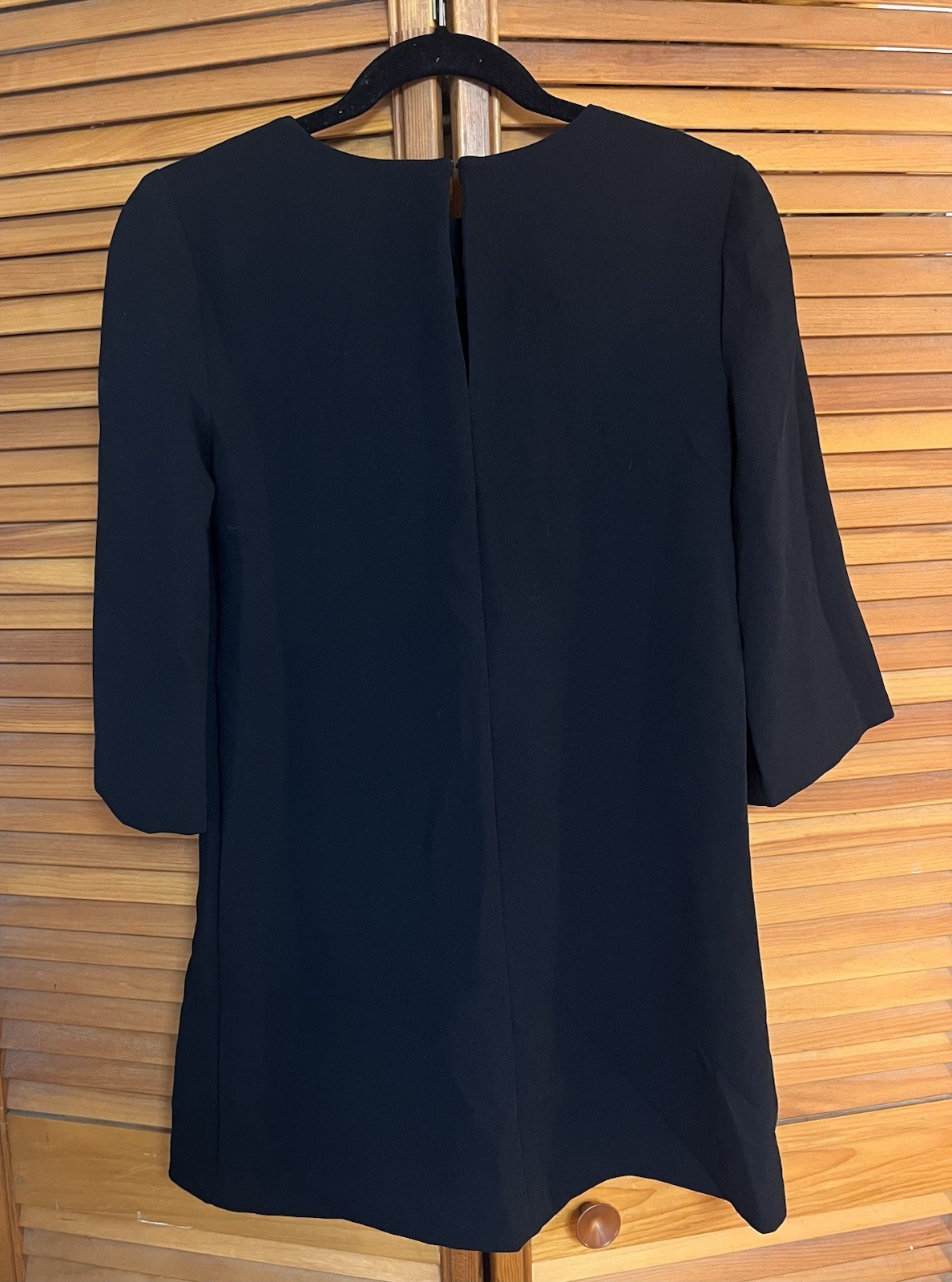 BCBGeneration Black Shift Dress XS 3/4 Bell Sleeve Minimalist Tunic Career