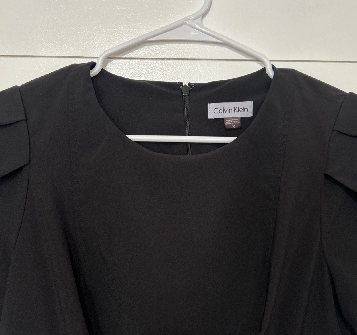 Calvin Klein Sheath Black Dress Unique Tulip Sleeve Size 10 Little Black Dress