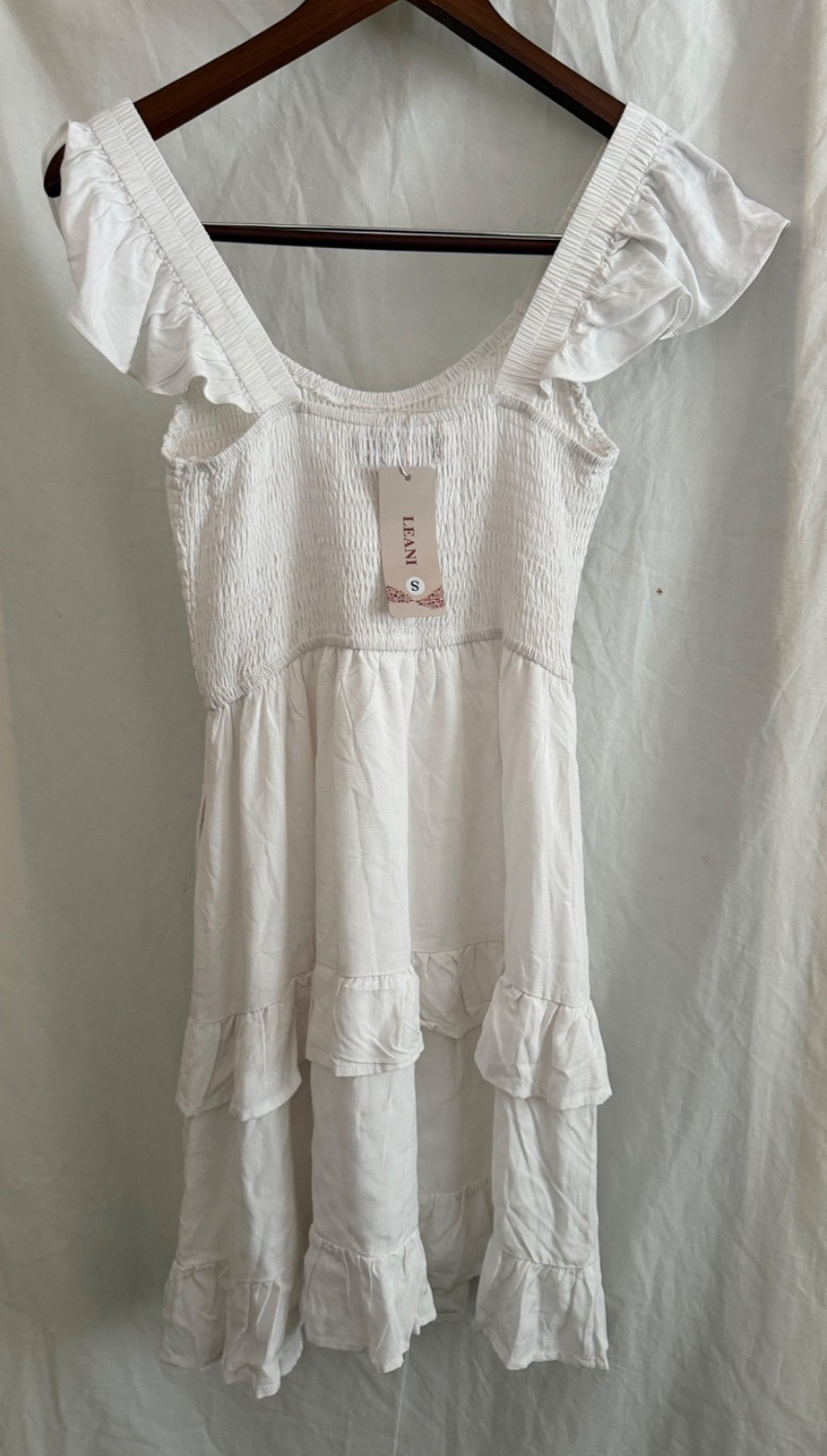 LINAE SIZE SMALL White Rayon Lined Rauch Back Ruffle Sleeves Hem Tiered NWT