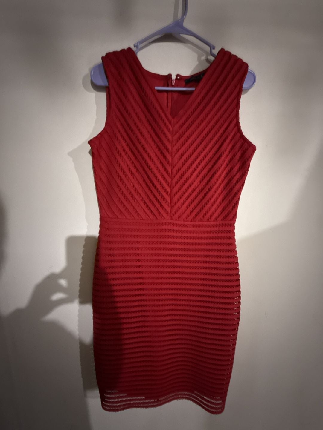 Wardrobe A Red Sleeveless Textured V-Neck Sheath Dress