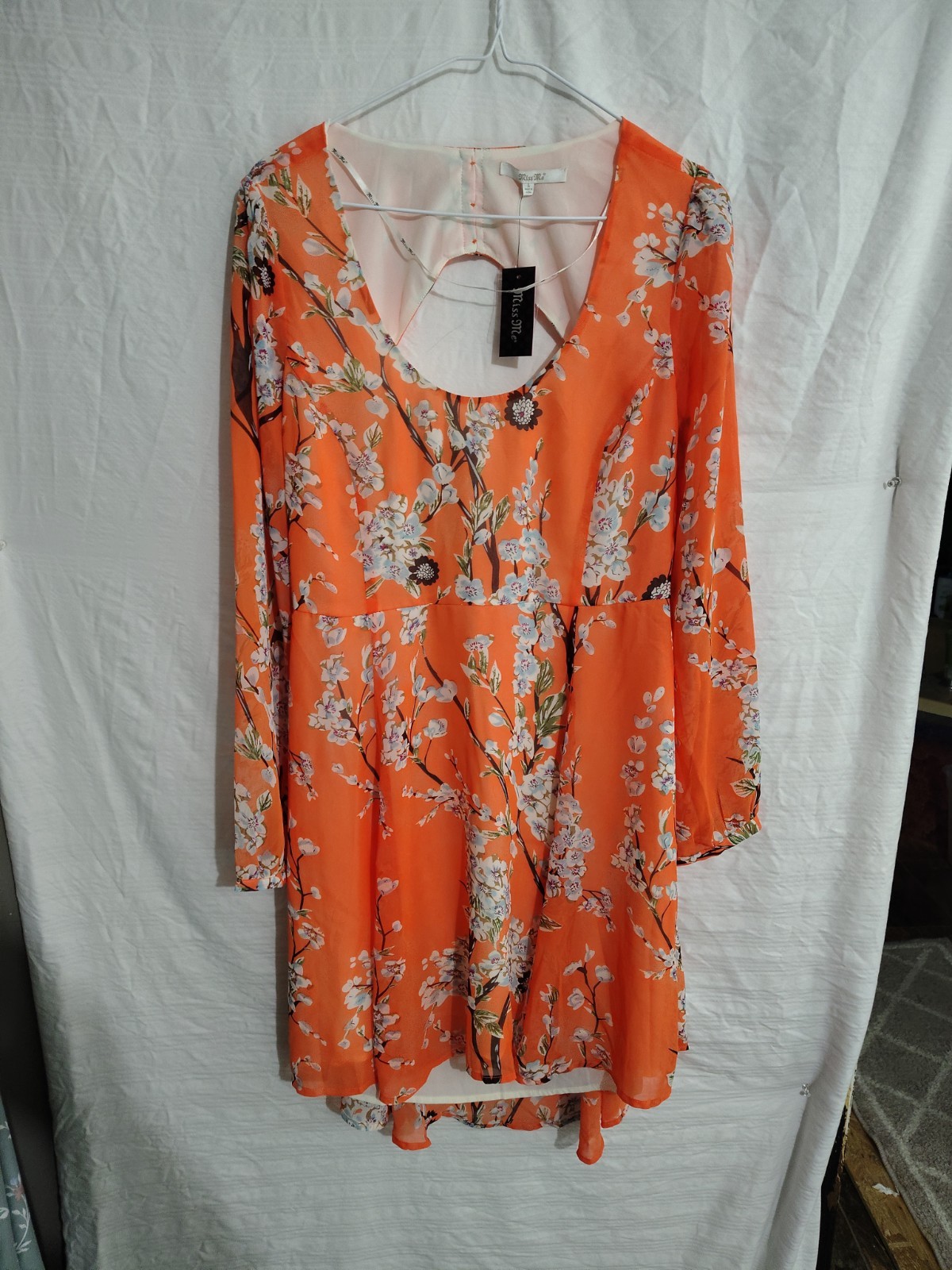 Miss Me floral cutout back dress Cheery Blossom Orange Dress Size Large NWT