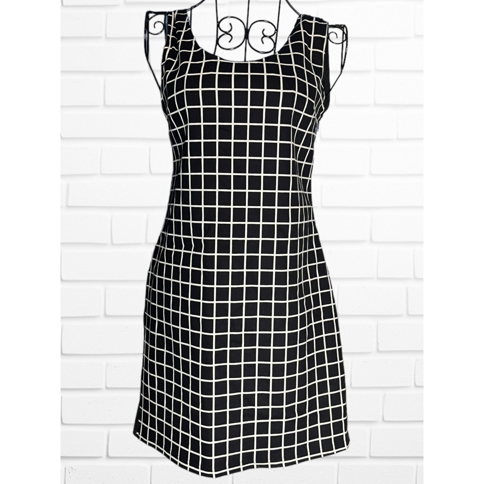 Very J Women’s L Sleeveless Windowpane Tank Dress Black White Grid Bodycon