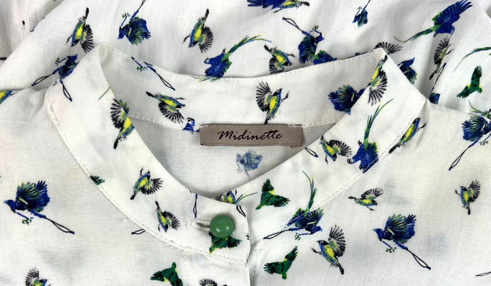 MIDINETTE Dress S? White/Blue Birds Cap Sleeves Stand-up Collar Half Dome Button