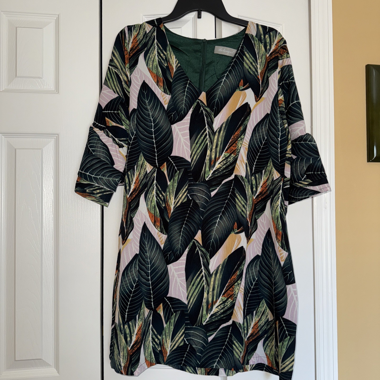 BELONGSCI Women’s Blue Floral V-Neck Bell Sleeve Shift Lined Short Dress Size L