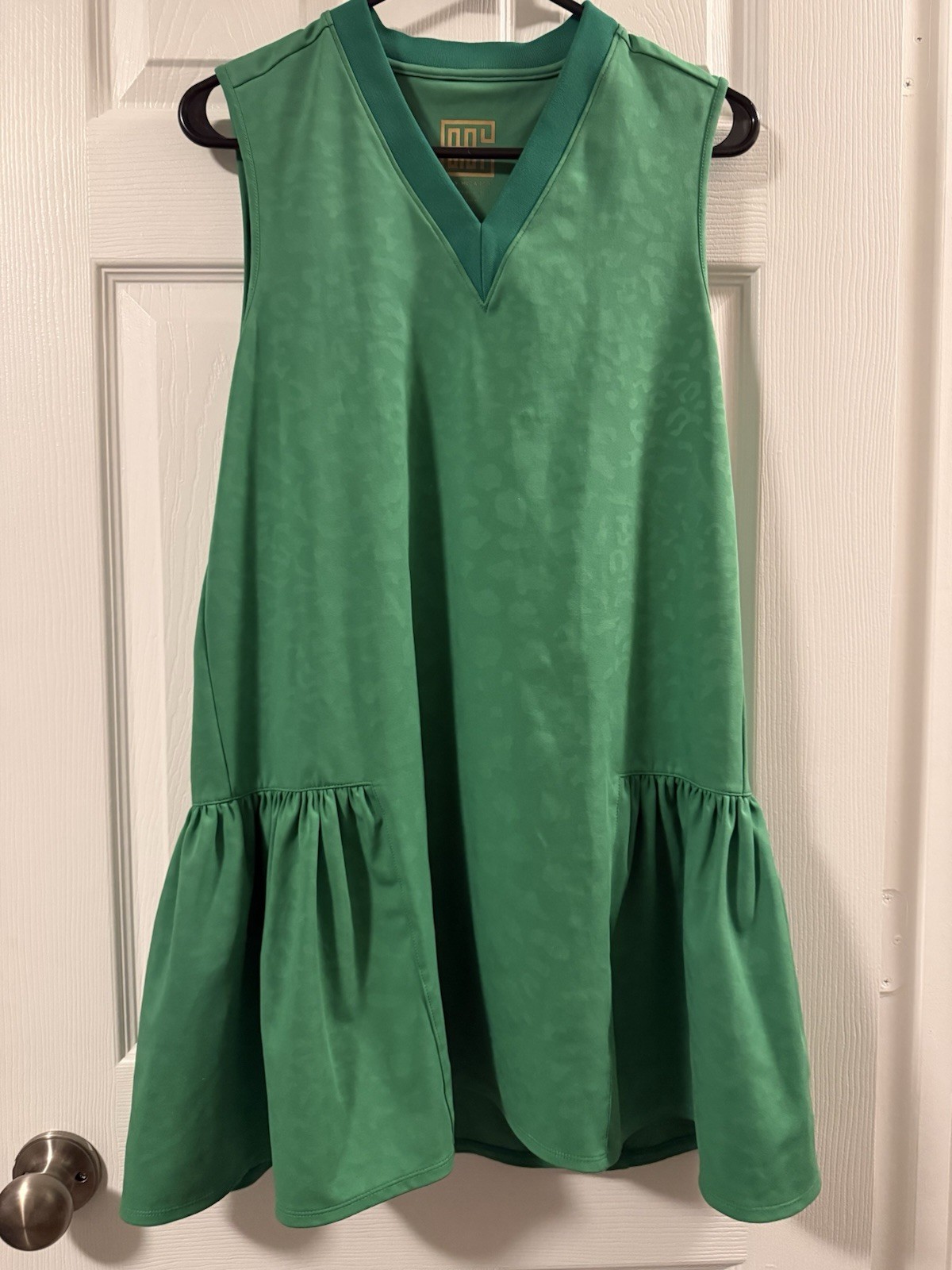 Emily McCarthy Sleeveless V-neck dress Kelly green Small
