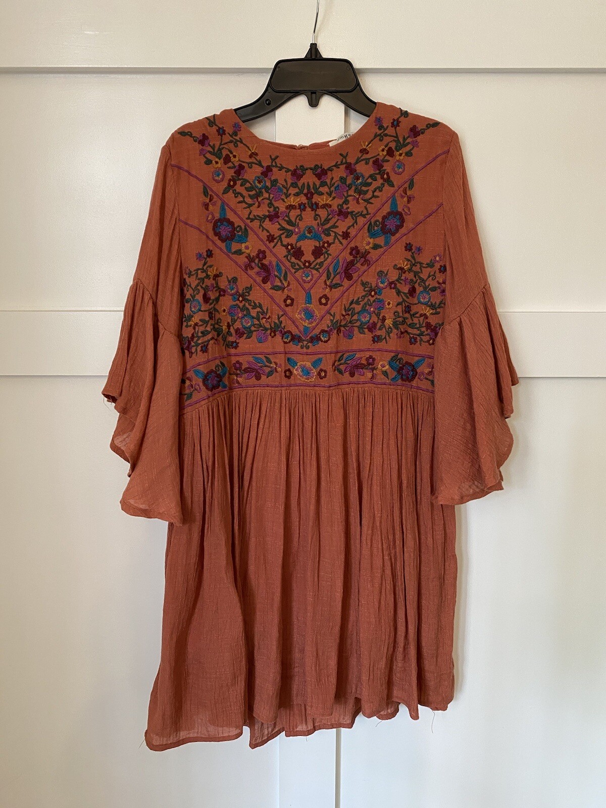 Umgee Boho Bliss Dress Clay Bohemian Embroidery Flowy Sleeves Keyhole Button M