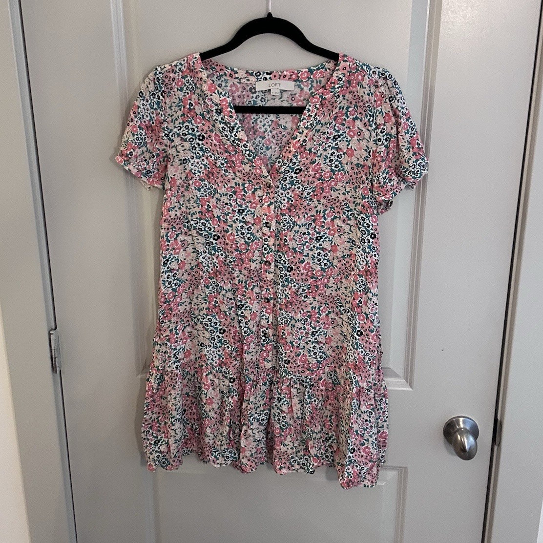 LOFT Women’s XS Floral Multicolor V-Neck Short Sleeve Ruffle A-Line Dress