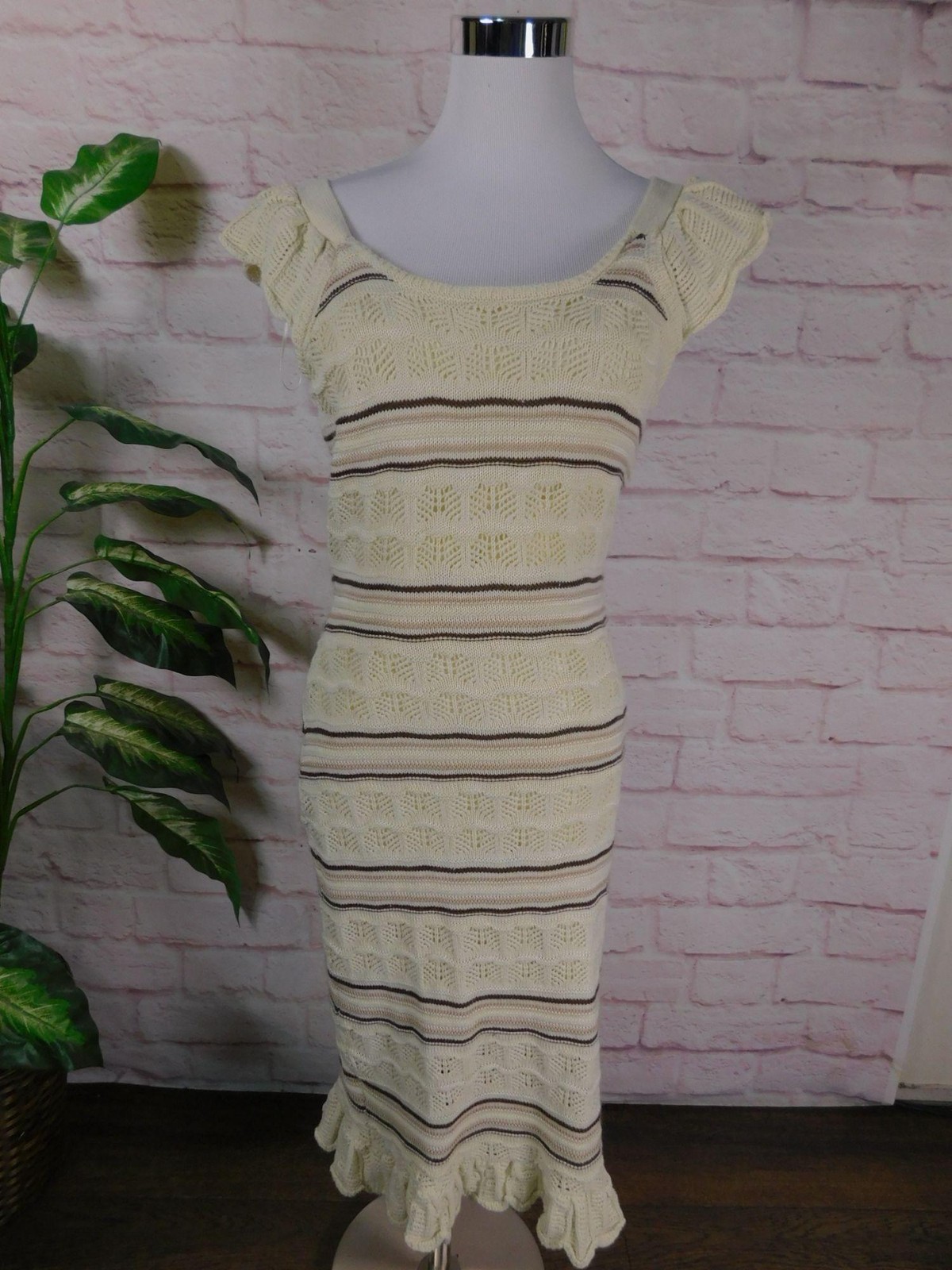 Freshman 1999 Dress Womens Small Cream Beige Striped Knit Sweater Ruffle Hem