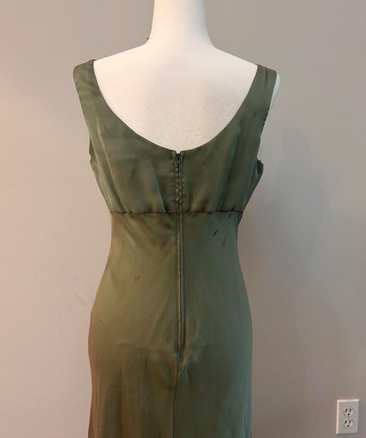 Michelangelo Green Satin Cowl Neck Draped Lined Maxi Dress Size 10