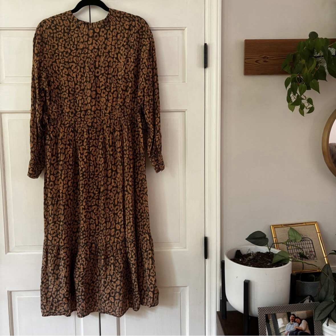 Rails Maple Dress Batik Cheetah Leopard Size Medium Long Sleeve Cinch Midi Dress