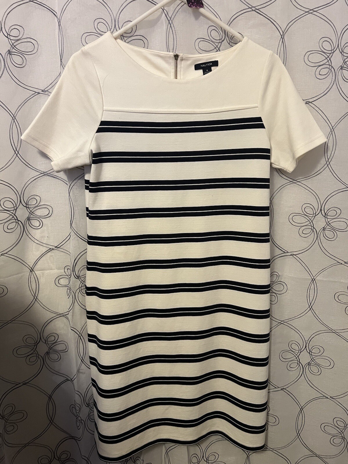 Nautica Women’s Dress White With Blue Stripes Size Small