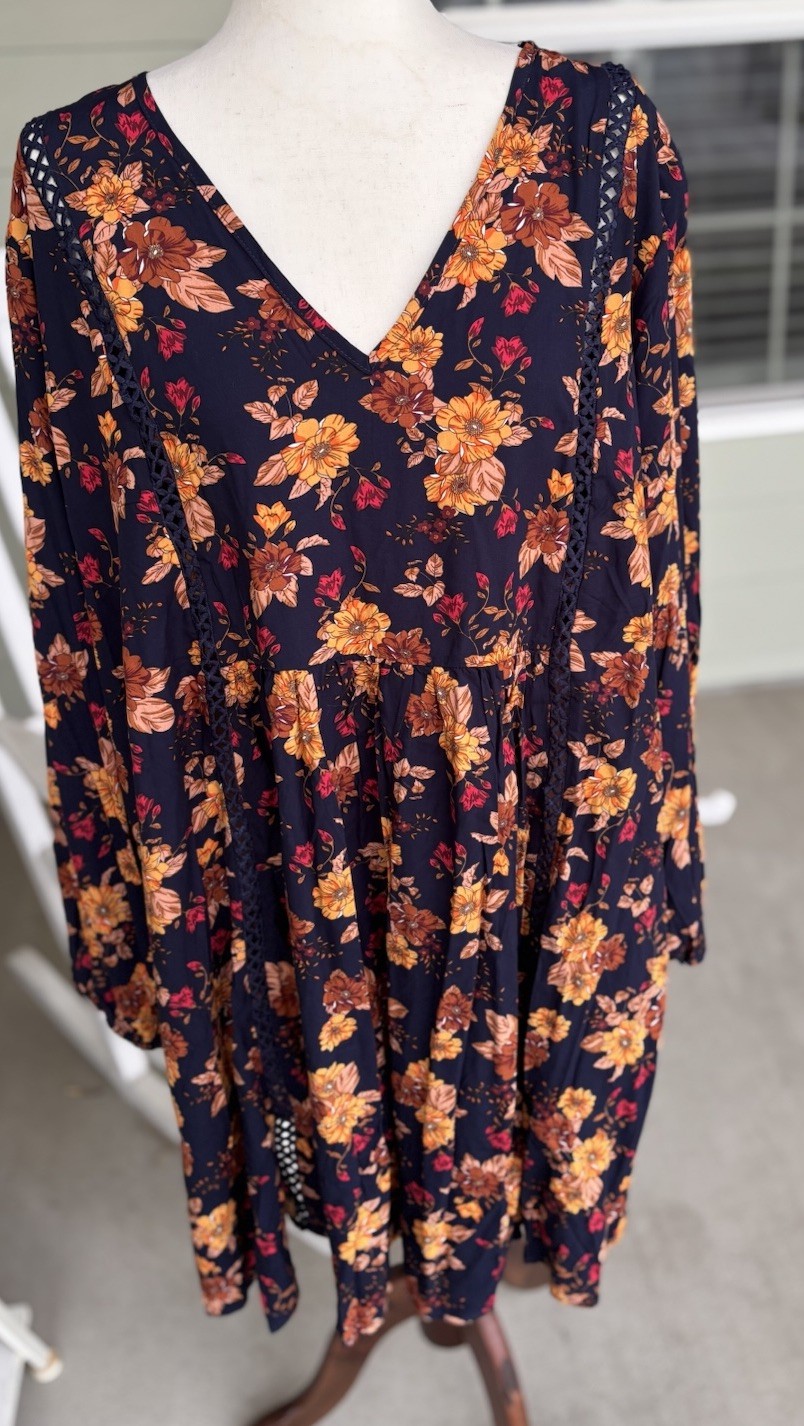 NWT Rusttydustty Dress Womens 1X Boho Long Sleeve Navy Floral V Neck Botique