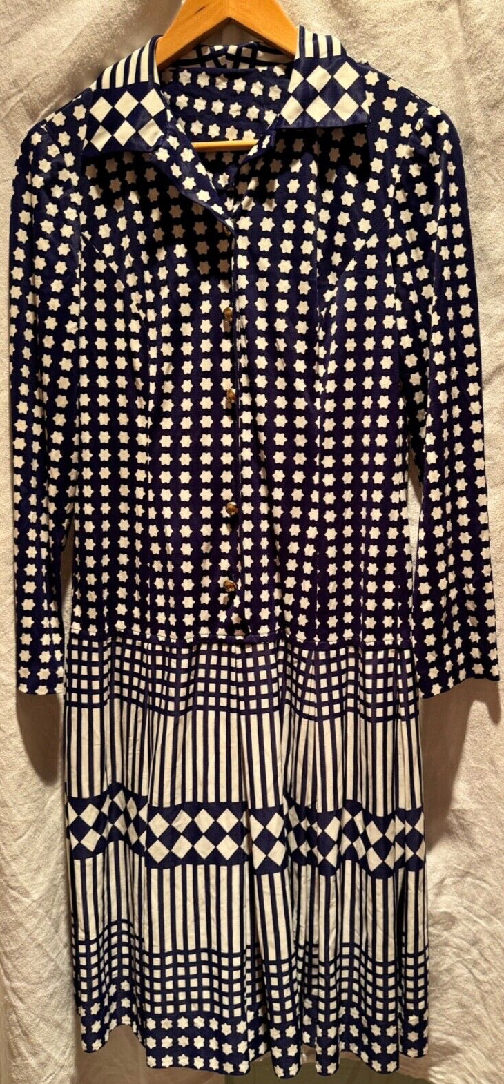 SIZE MEDIUM Navy/White Sheath Full Midi Button Up Geometric Pleated Skirt