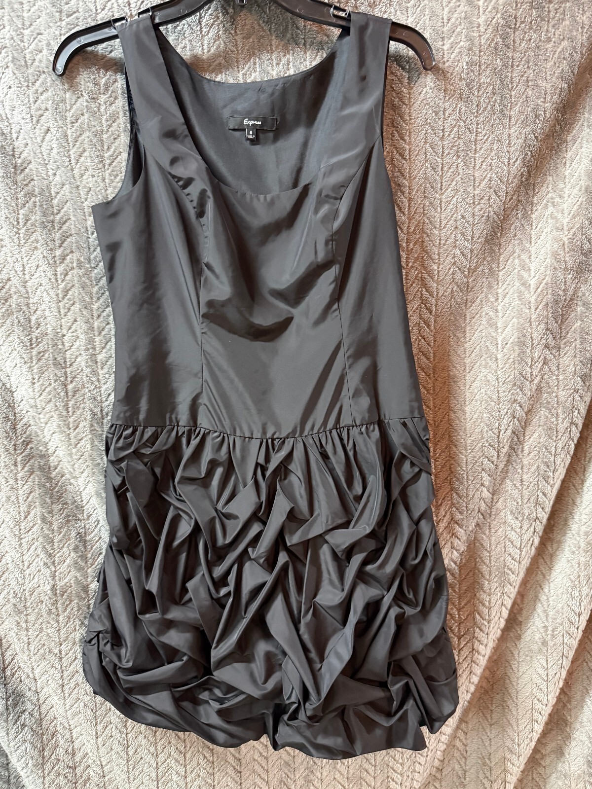 Express Women’s Black Sleeveless Ruffled Bubble Hem Dress Size 6