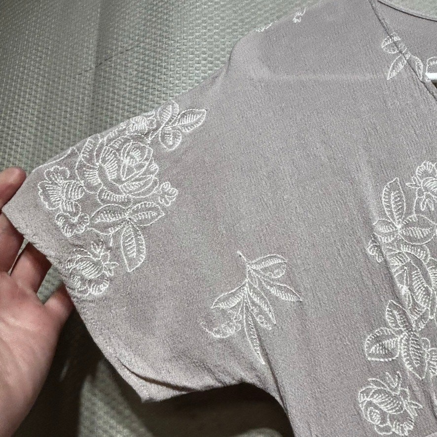 Mod Ref Taupe Embroidered Floral Dress Size S Button Front Boho Wedding Guest