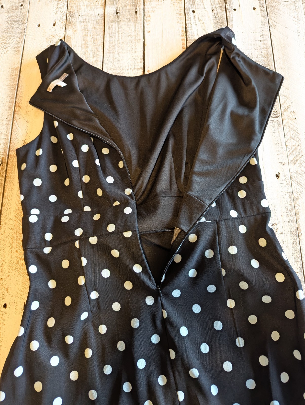 Signature Sabrina Black White Polka Dot Sheath Dress Sleeveless Knee Length