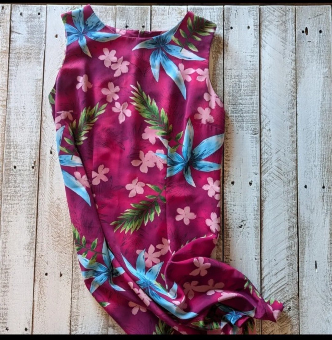 Dressbarn Floral Shift Dress Sleeveless Pink Blue Green Knee Length Size 12
