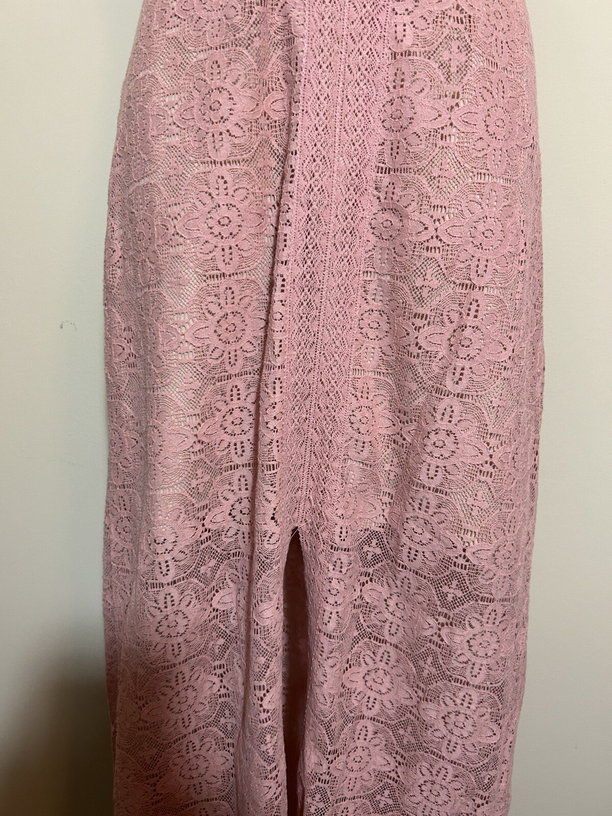 NWT Guess Size 2 Emery Pink Lace Halter Front Slit Evening Long Maxi Dress Boho