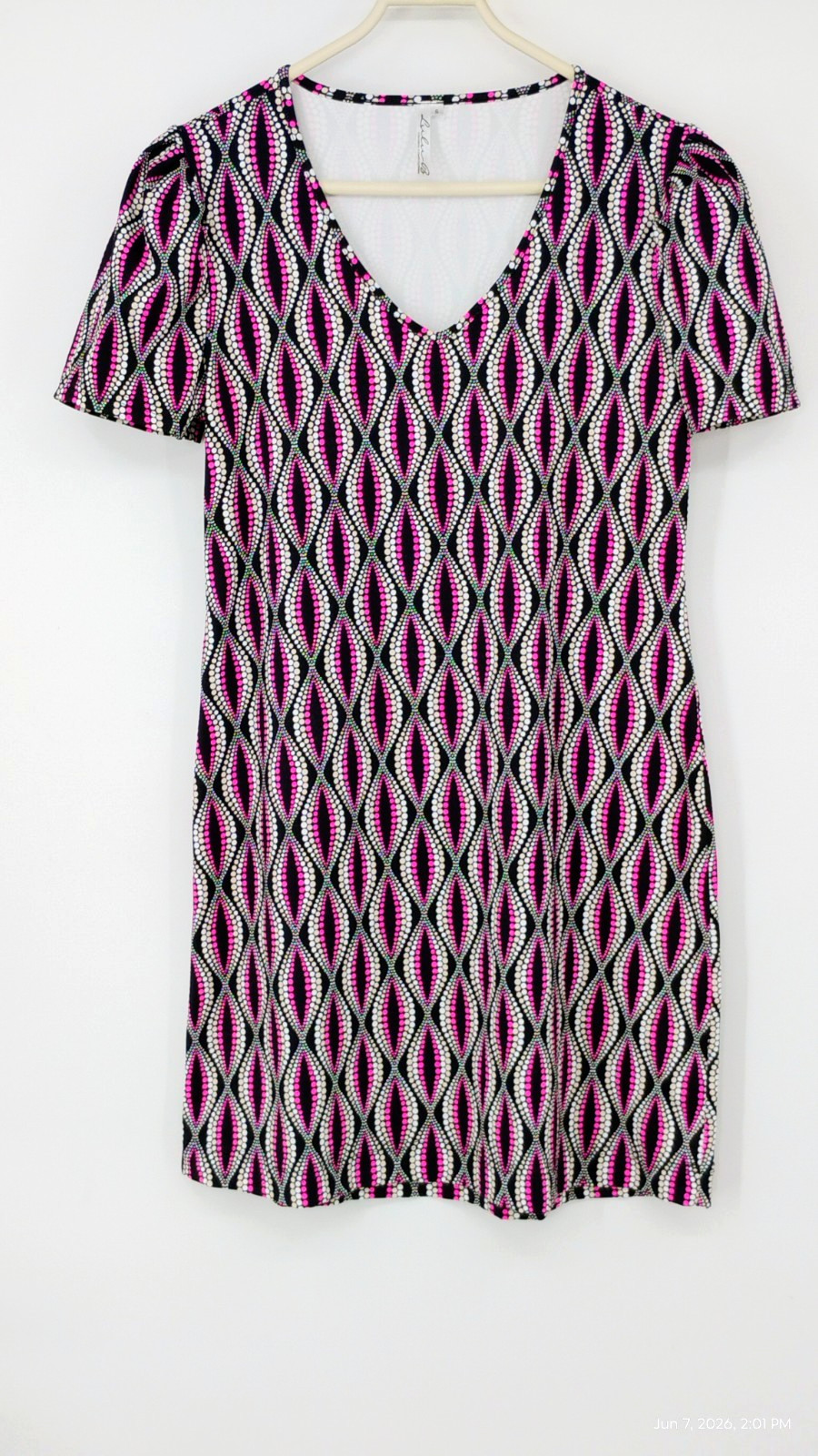 NEW Lulu- B Diamond Dot Short Sleeve V-Neck Dress UPF 50+ Stretch Small.