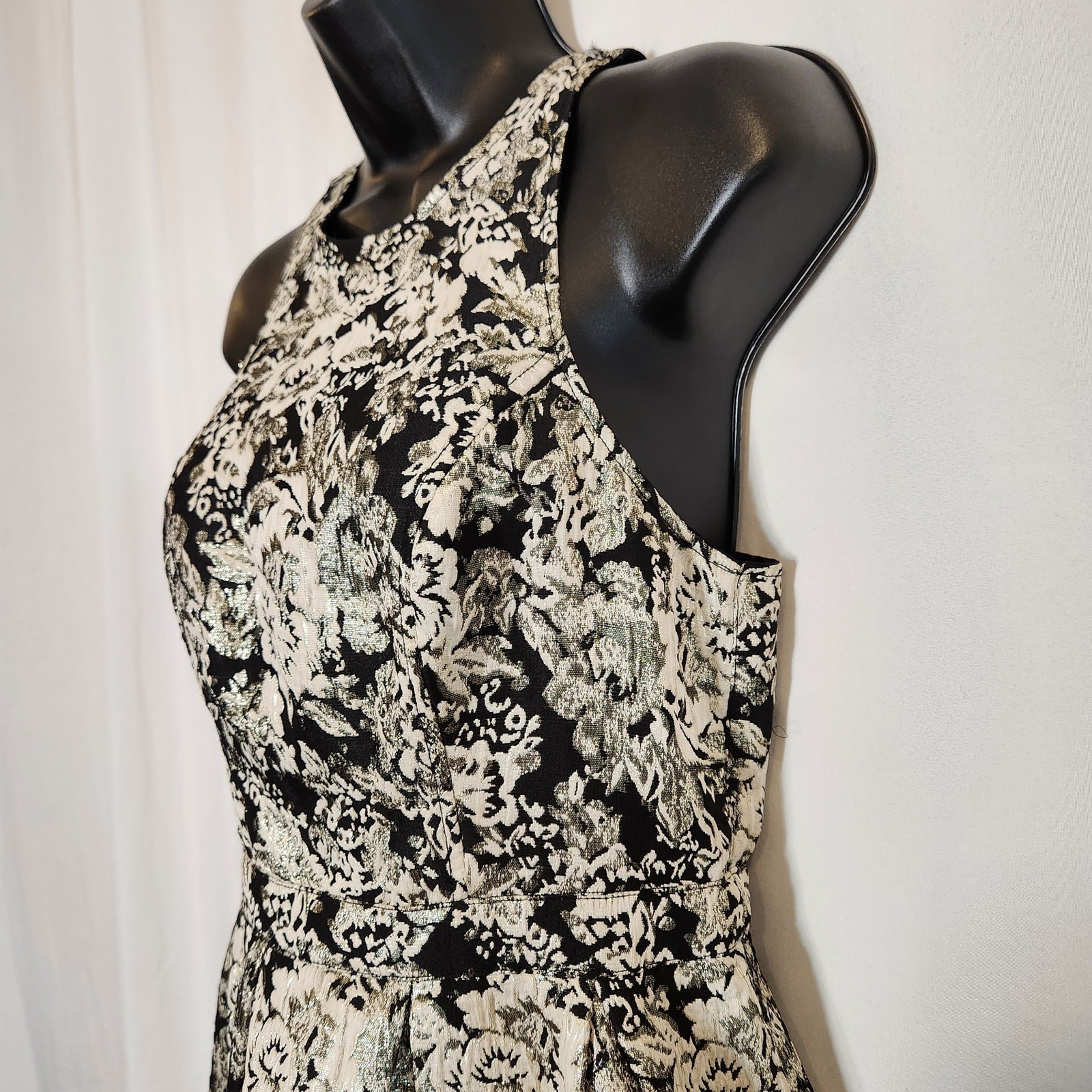 ABERCROMBIE & FITCH Black White Gold Metallic Floral Brocade Sleeveless Party S