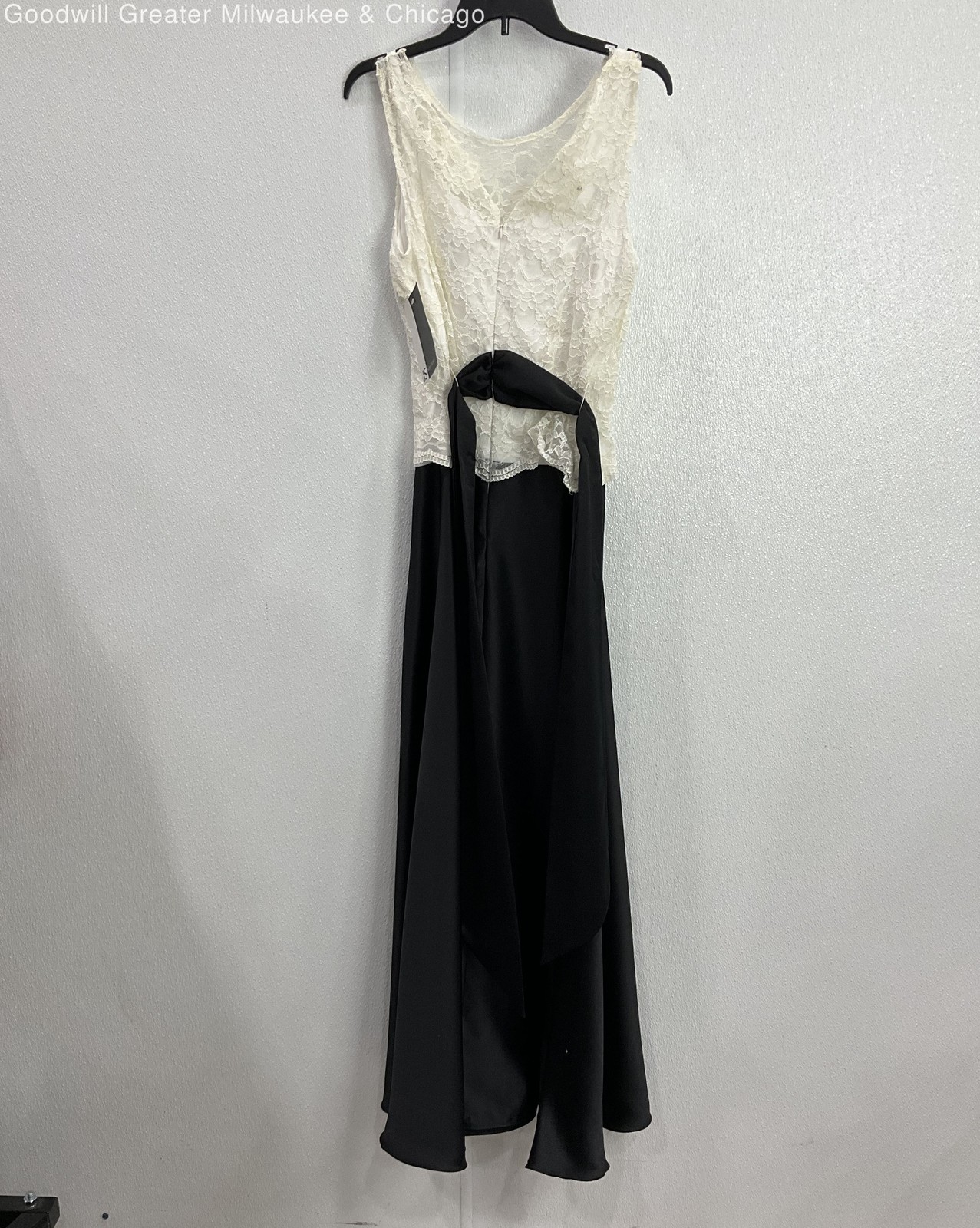 (NWT) JS Boutique Women’s White/Black Carson Pirie Scott Dress Size 14