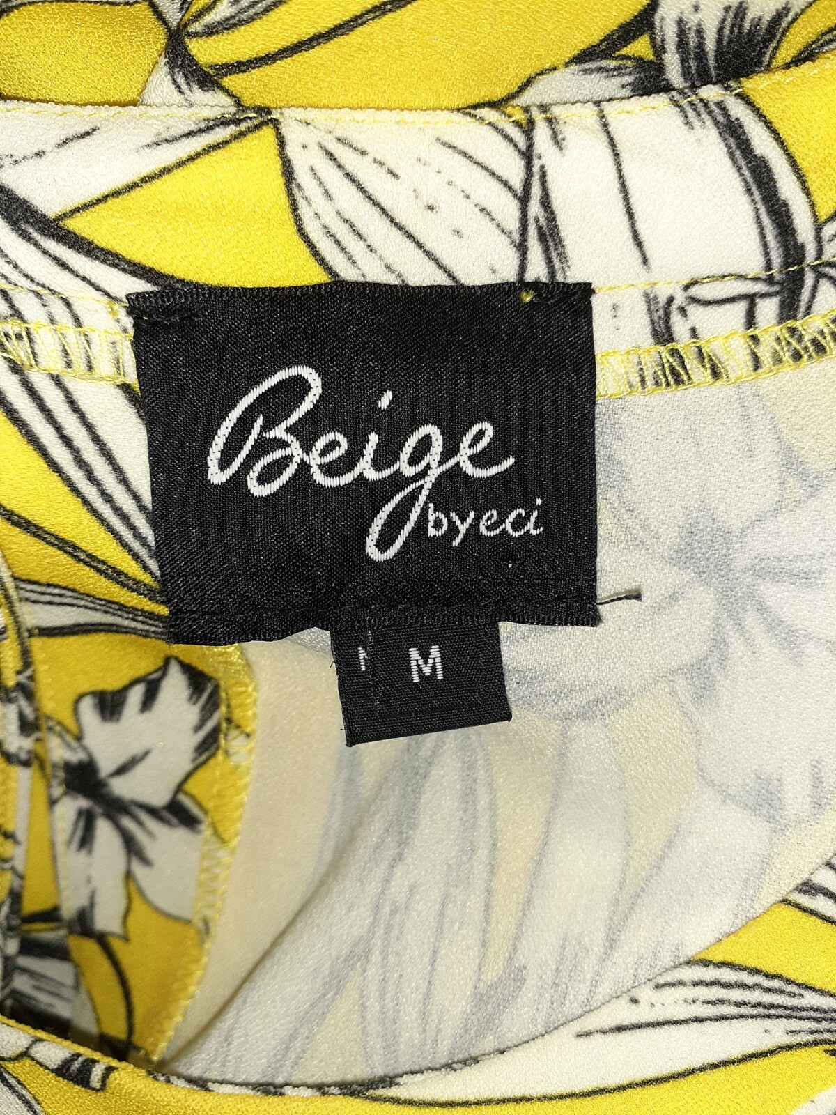BEIGE BY ECI Size M Shift Dress Black Yellow White Floral 3/4 Sleeve Pockets