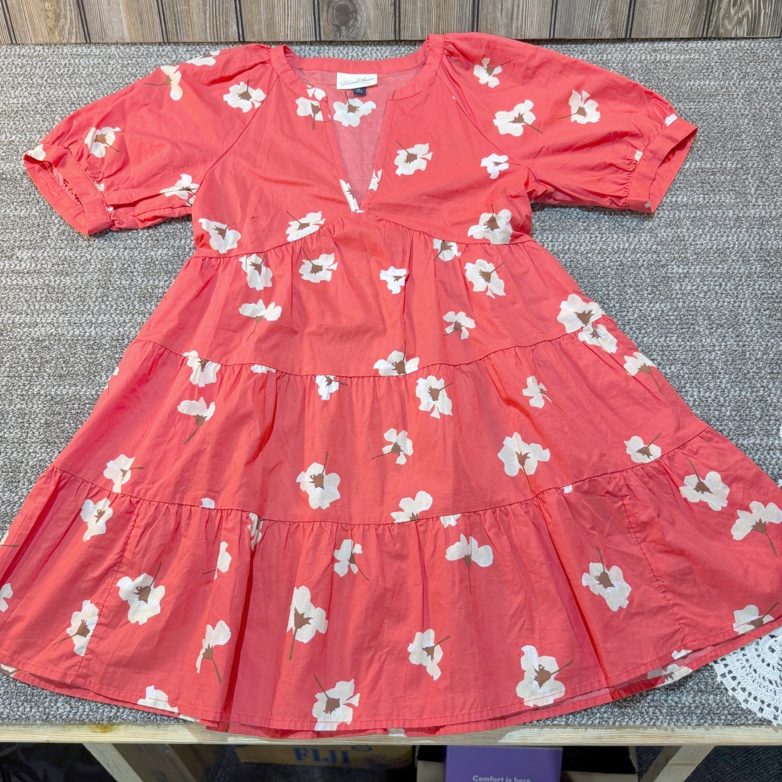 Universal Thread Womens Coral Pink Floral Tiered Mini Babydoll Dress V-Neck XS