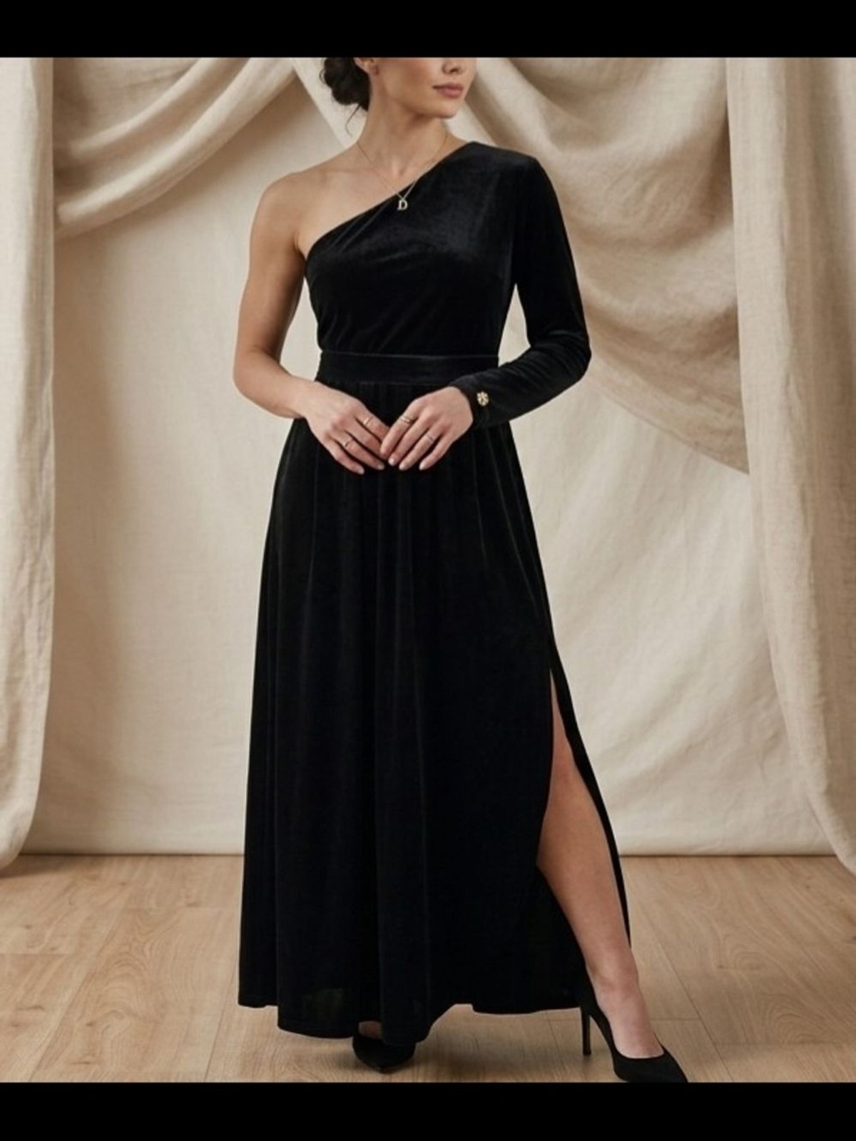 Désir Couture Black Velvet One-Shoulder Maxi Dress with Slit