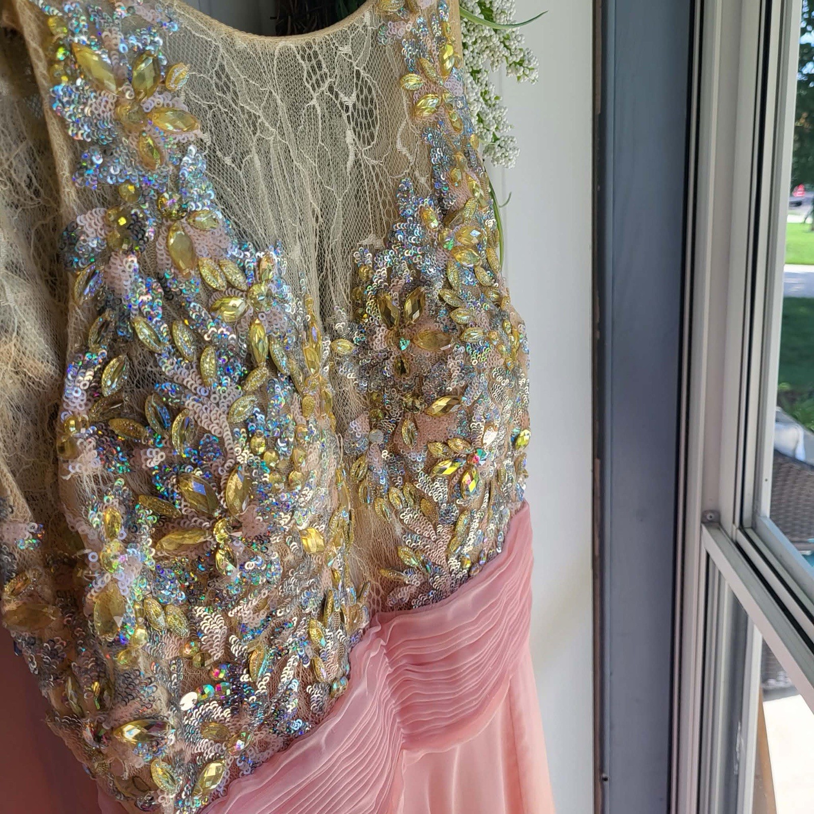 Party Time Formal Prom dress Plush Pink Beaded Bodice Size 0